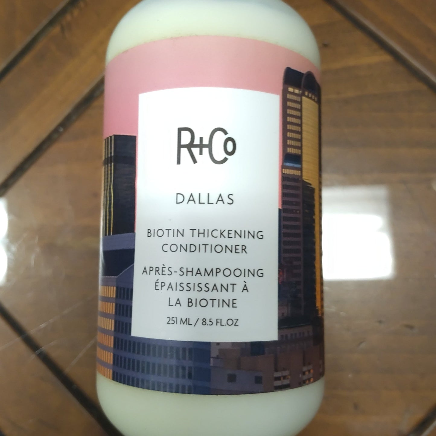 R+Co BLEU Ingenious Thickening Conditioner| Instant Body + Volume + Bounce | Vegan Sustainable + Cruelty - Free | 8.5 Oz - VIP Extensions
