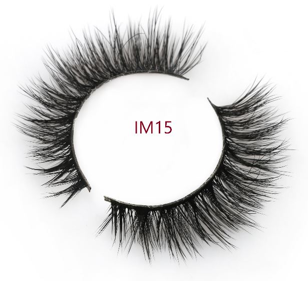12 Slots -Display with Magnetic Lashes with eyeliner - VIP Extensions