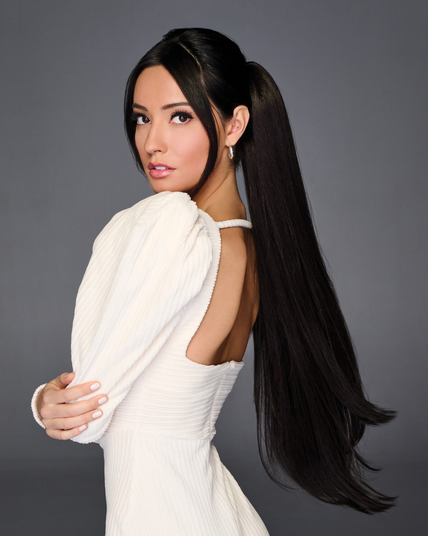 NEW! 27″ STRAIGHT CINCHED PONY by Hairdo - VIP Extensions