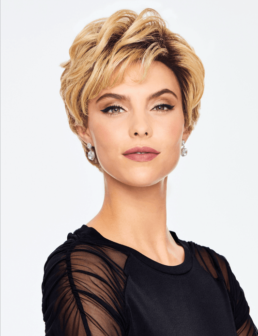 chic wavy Jane wig by Hairdo color SS14/88 - VIP Extensions