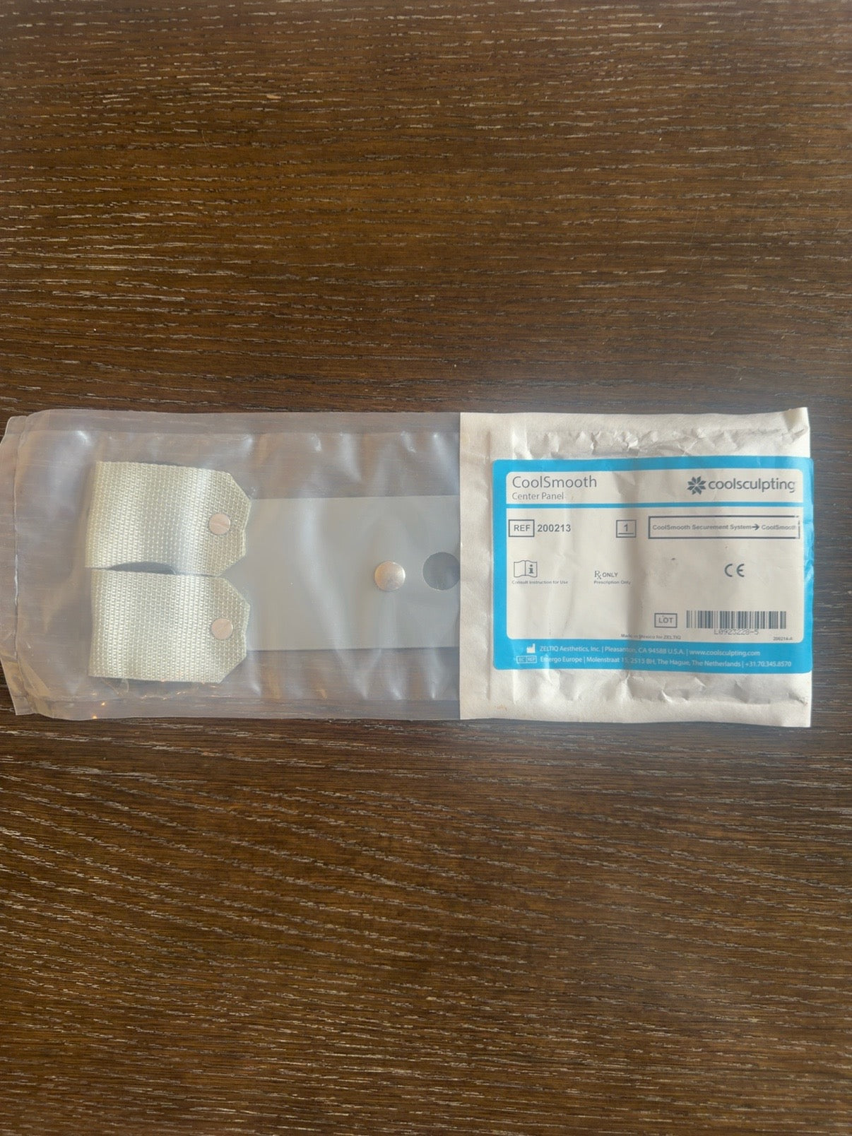 CoolSculpting CoolSmooth Center Panel securement accessory with straps, front view
