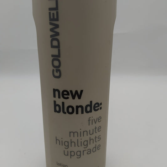 Goldwell Newblondefiveminute highlights Upgrade Lotion 25.4 Oz - VIP Extensions