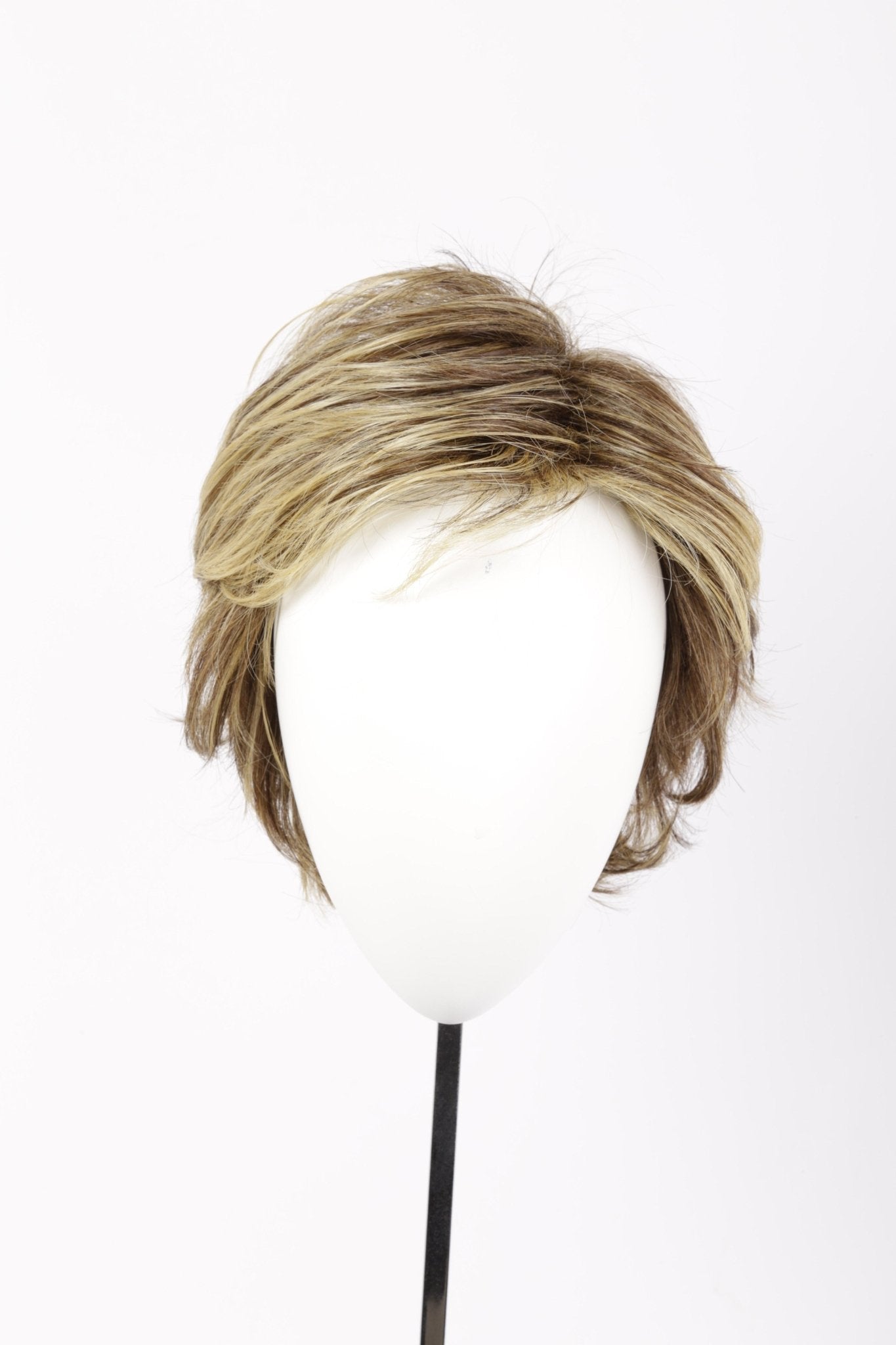 Hairdo Flirty Flip Wig R11s - VIP Extensions