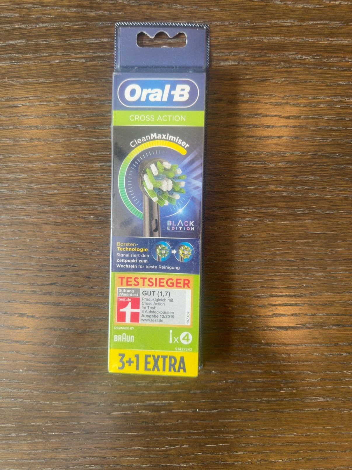 Oral-B CrossAction CleanMaximiser Black Edition 4-pack German import front packaging