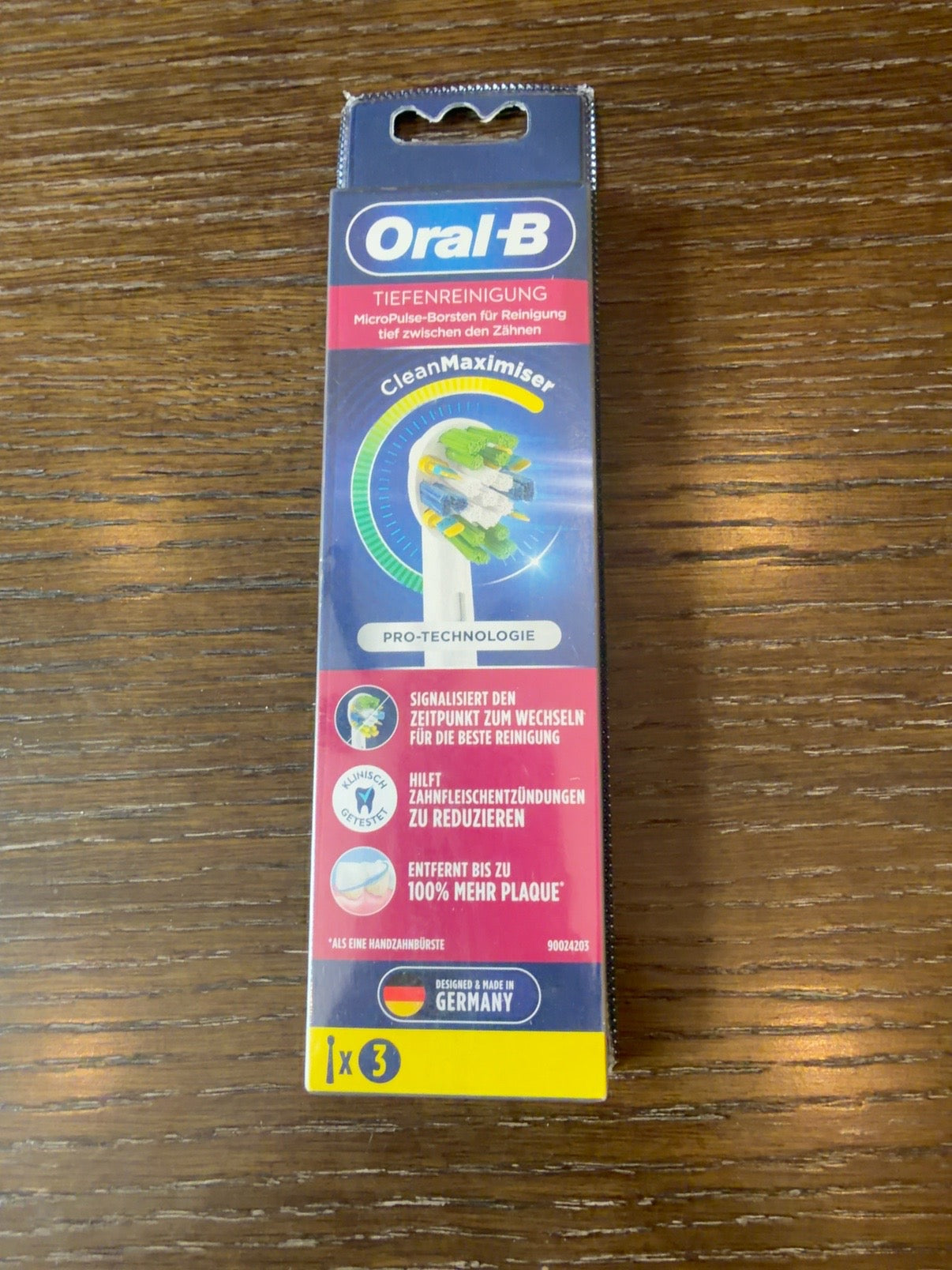 Oral-B Deep Clean CleanMaximiser EB25RB-3 brush heads 3-pack front
