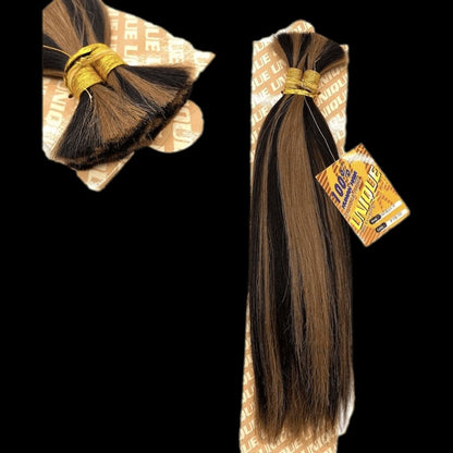 Pallet  251 - Lot of 100% Human Hair - variety of styles and colors - VIP Extensions