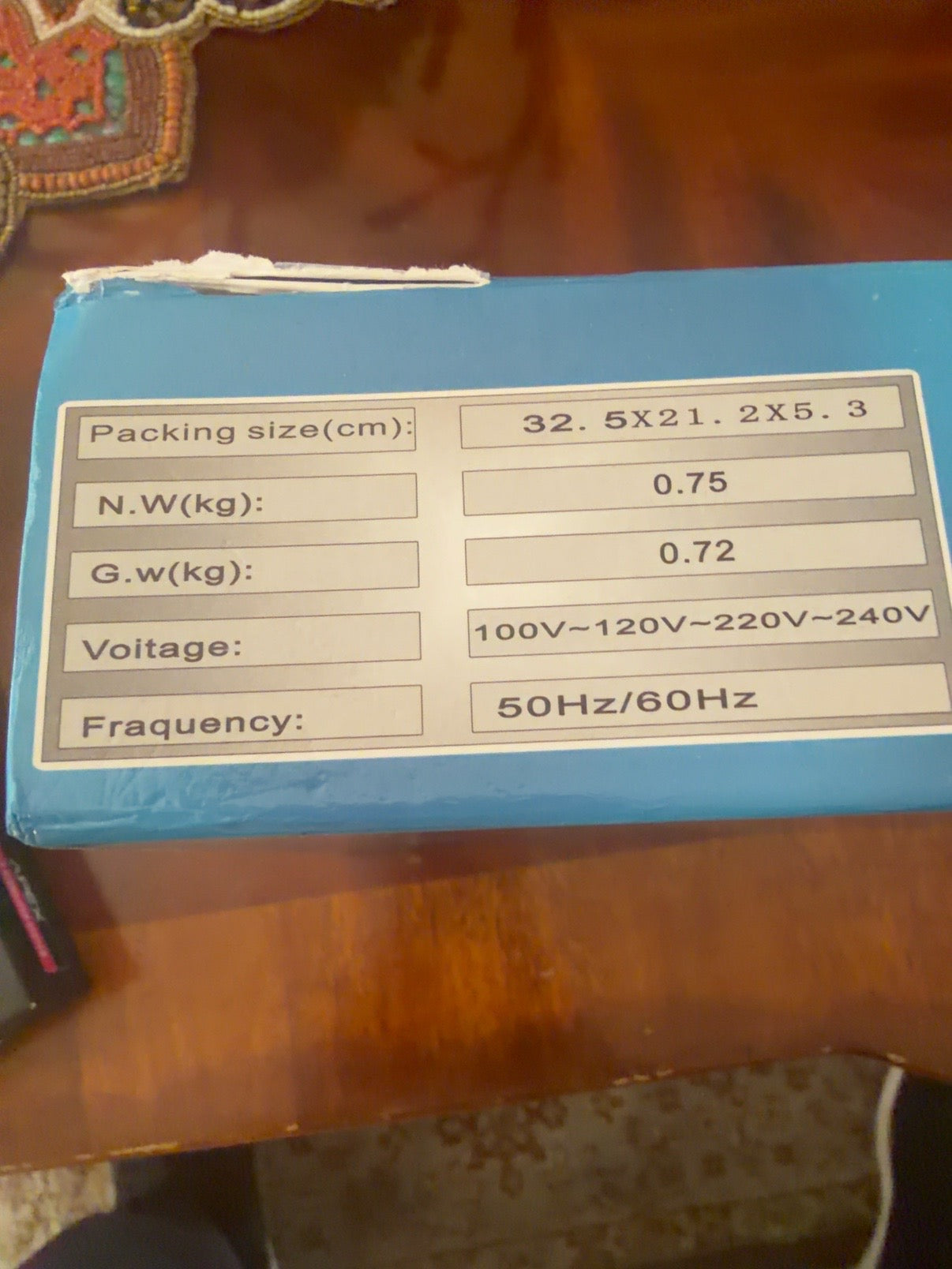 Portable High Frequency facial wand box specifications and voltage information