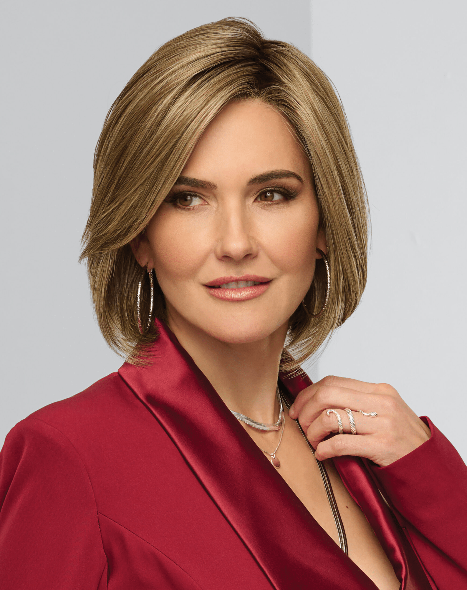 Raquel Welch Straight Up With a Twist Elite Chin Length Tailored Bob Wig by Hairuwear, Average Cap, Ss12/22 SS Cappuccino - VIP Extensions