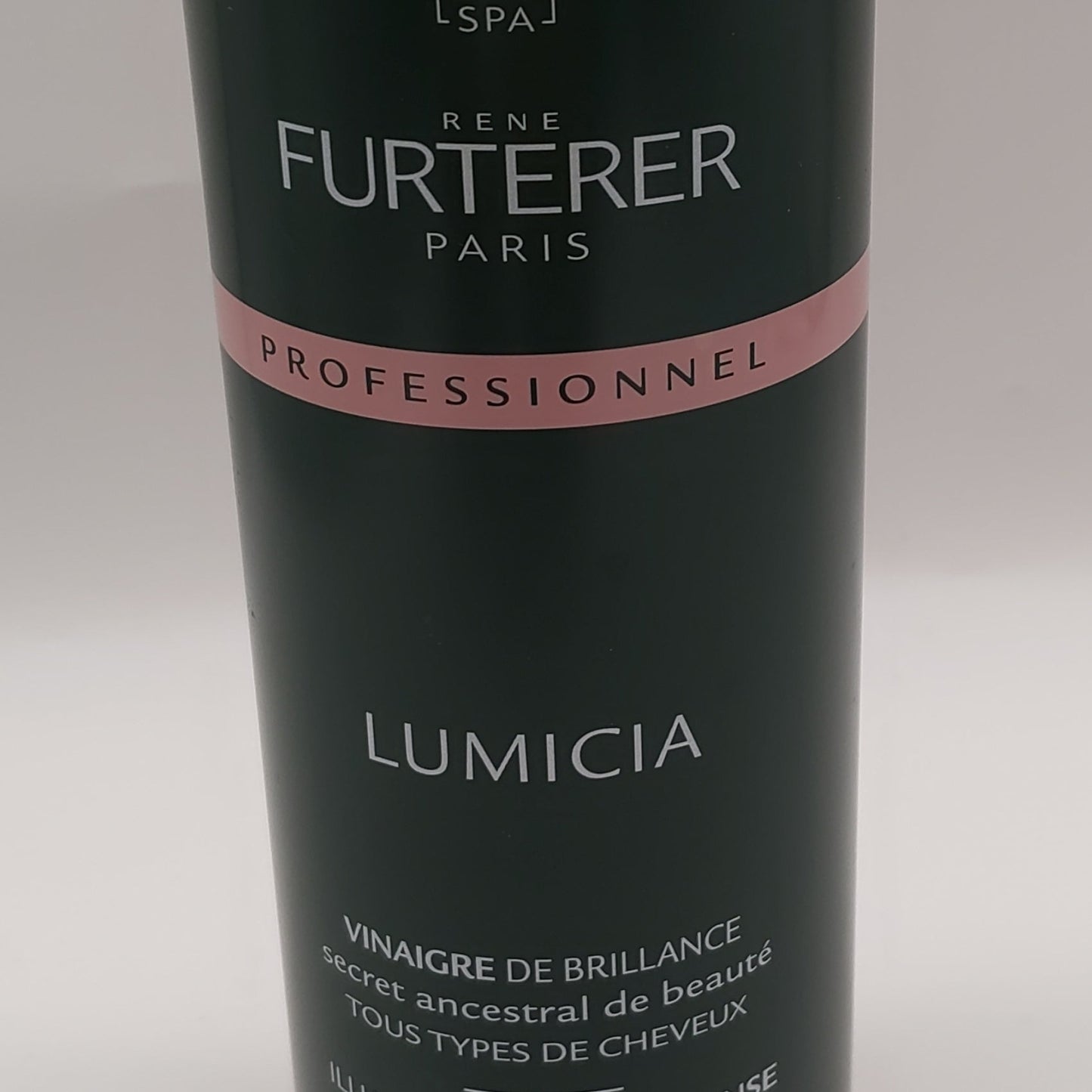 RENE Furterer LUMICIA Illuminating Shine Rinse All Hair Types 20.2 Oz - VIP Extensions