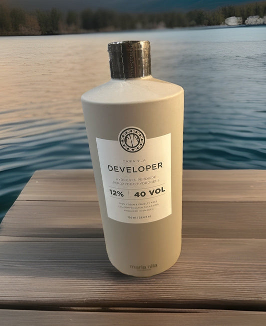 Maria Nila Bleach Collection Developer 40 Vol 25.4 oz