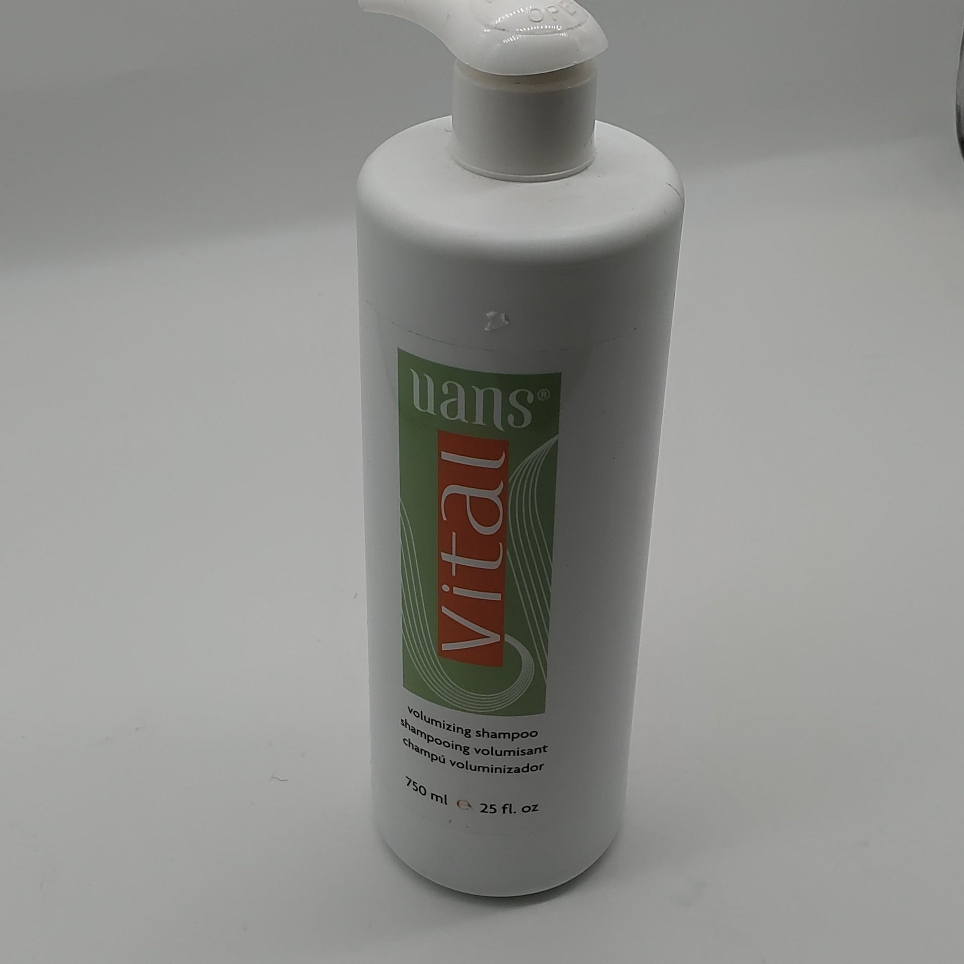 Uans Vital Voluminizing Shampoo 750 ml 25fl oz - VIP Extensions