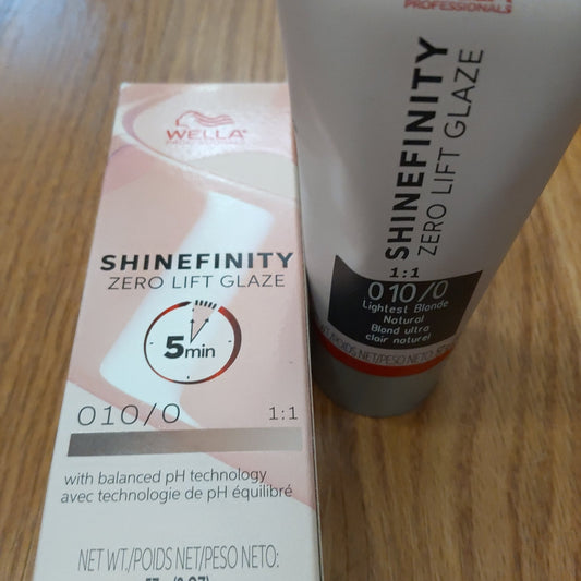 wella shinefinity zero lift glaze 2 oz color 04/0 - VIP Extensions