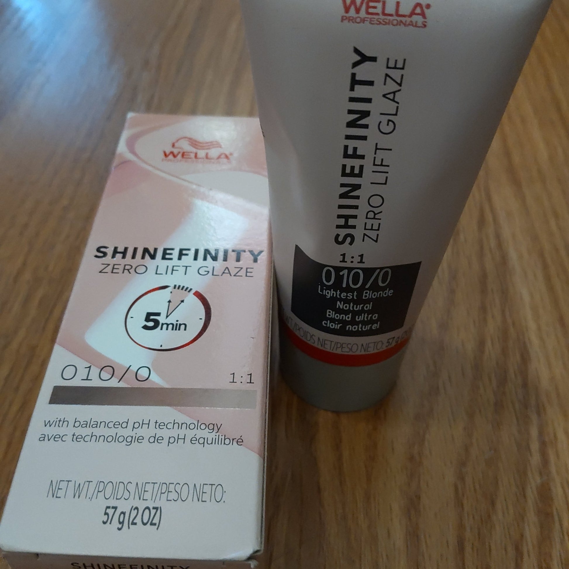 wella shinefinity zero lift glaze 2 oz color 06/07 - VIP Extensions