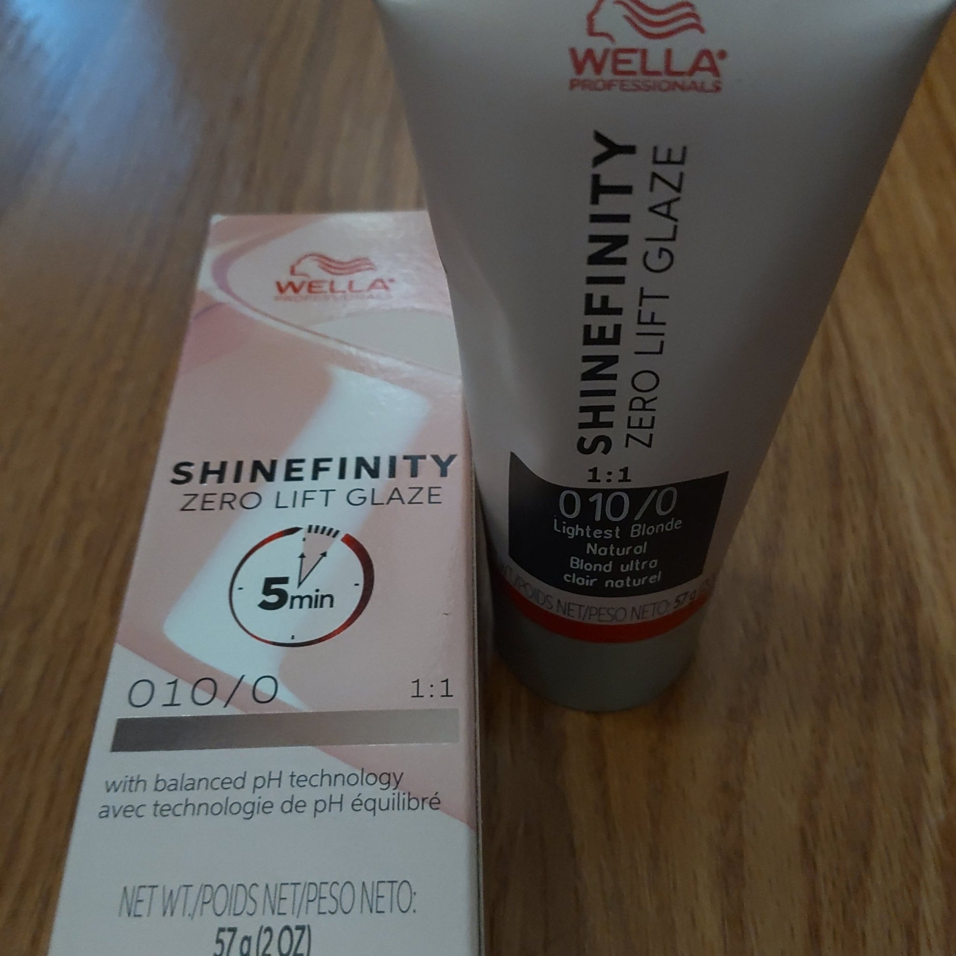 wella shinefinity zero lift glaze 2 oz color 06/73 - VIP Extensions