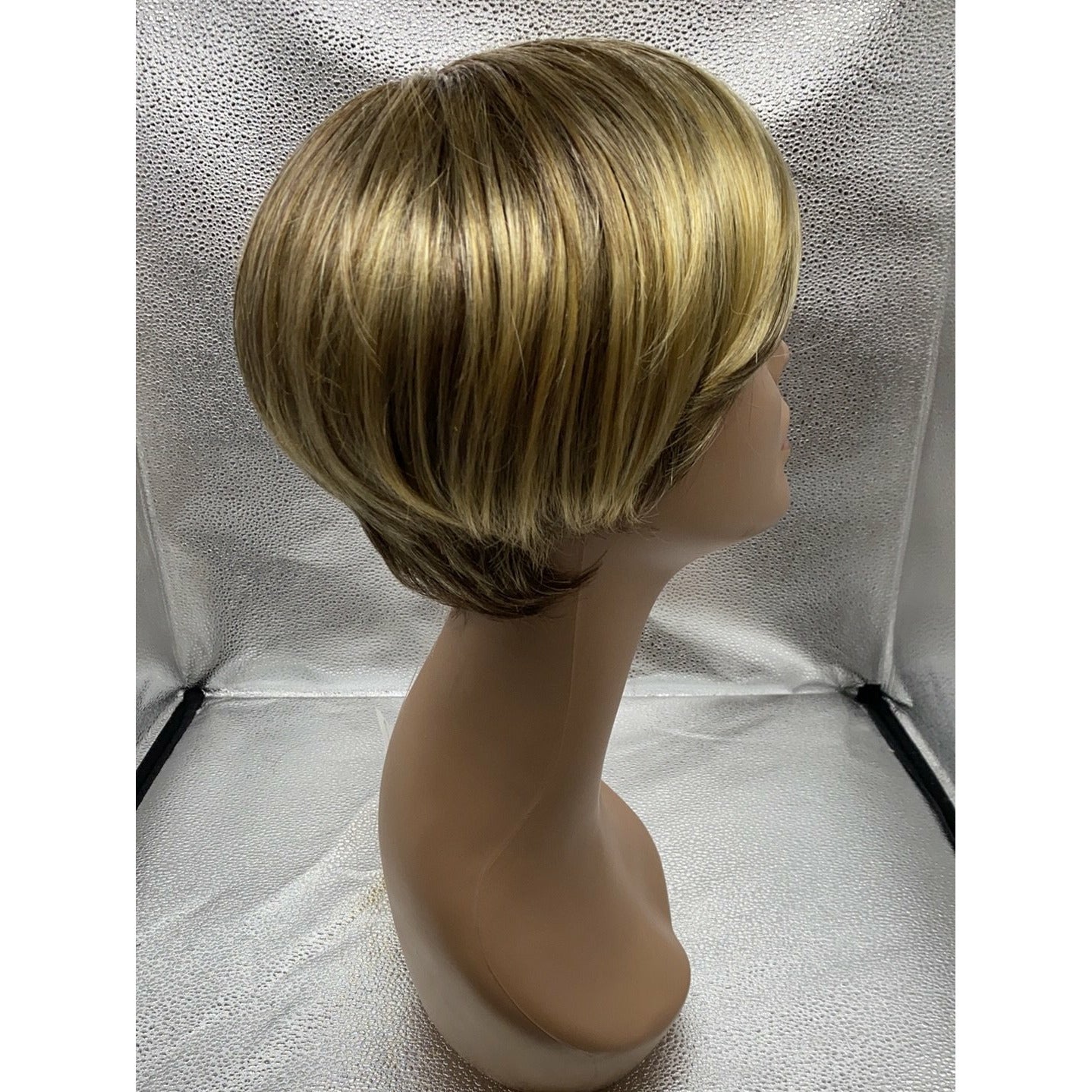 So Stylish - Synthetic Wig By Gabor - VIP Extensions