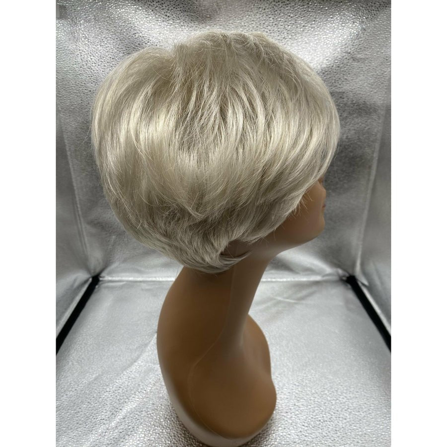 WINNER - Wig By Raquel Welch - VIP Extensions