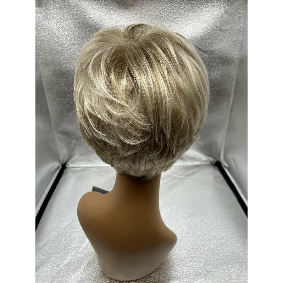 WINNER - Wig By Raquel Welch - VIP Extensions