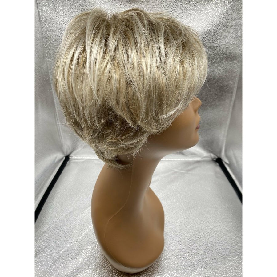 WINNER - Wig By Raquel Welch - VIP Extensions